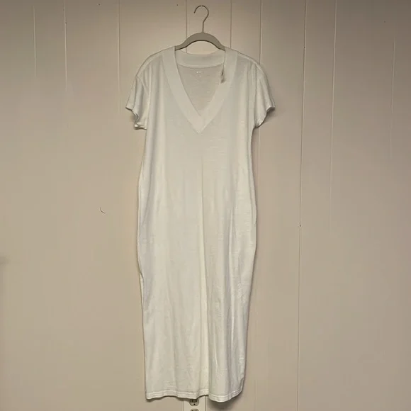 Aerie Extreme V-Neck Midi - Picture 5 of 10